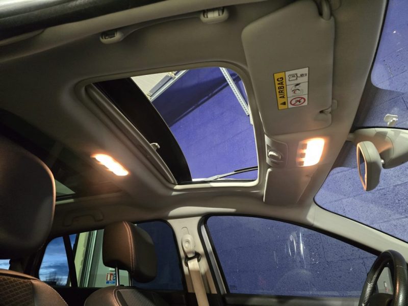 RENAULT MEGANE 3 1.2 TCE 130Cv BOSE - TOIT OUVRANT - BVA - CROCHET D'ATTELAGE - CT OK