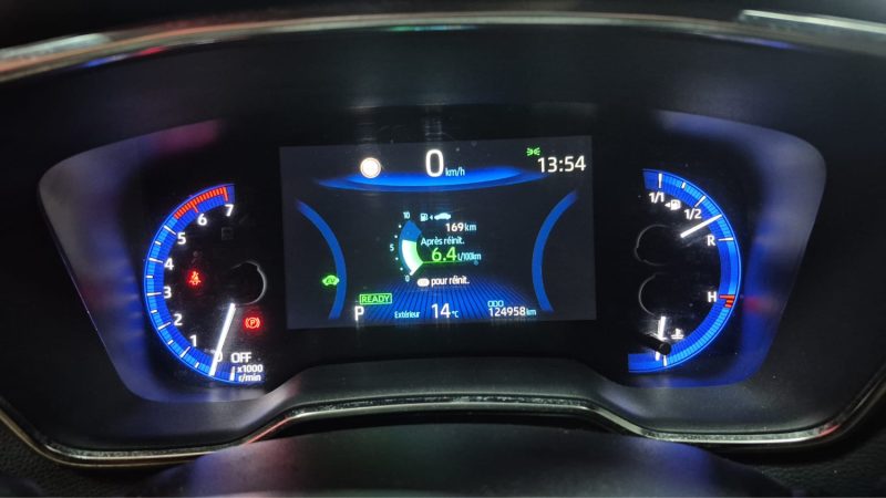 TOYOTA COROLLA BERLINE 122cv DYNAMIC BUSINESS/1 ERE MAIN/TVA RECUPERABLE