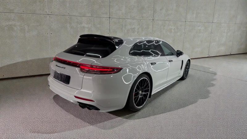PORSCHE PANAMERA SPORT TURISMO GTS 