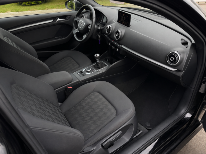 AUDI A3 1.6 TDI 110ch BUSINESS LINE BVM6 - Garantie