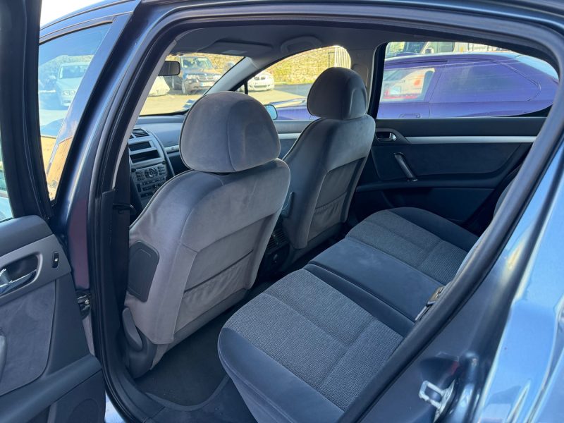 PEUGEOT 407 2.0 HDI 16V CONFORT 