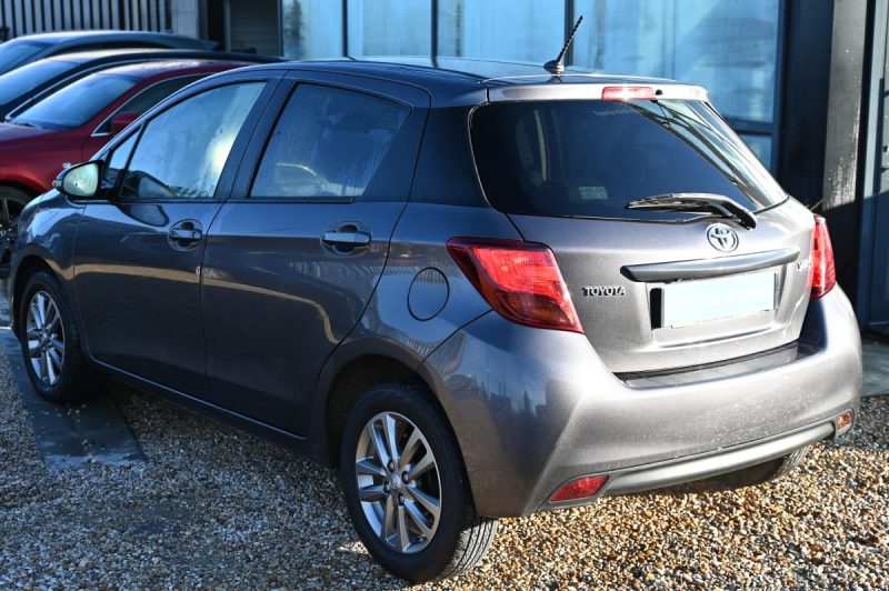 TOYOTA YARIS 100 VVT-I Dynamic 06/2016