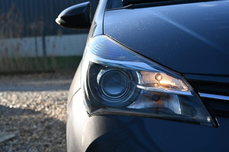 TOYOTA YARIS 100 VVT-I Dynamic 06/2016
