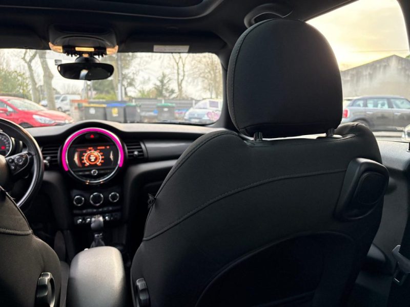 MINI MINI III COOPER 136CH PACK RED HOT CHILI BVA 2015