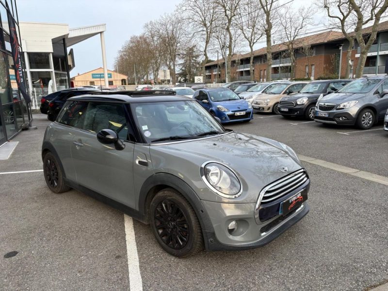 MINI MINI III COOPER 136CH PACK RED HOT CHILI BVA 2015