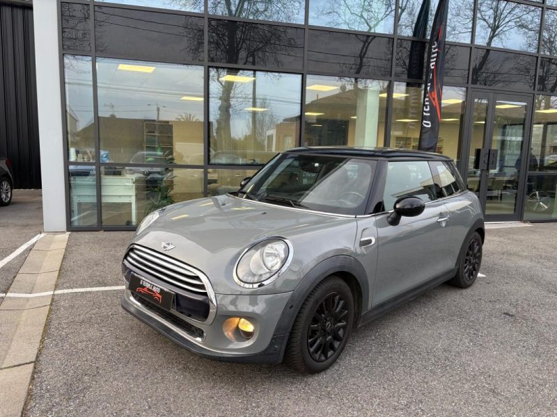 MINI MINI III COOPER 136CH PACK RED HOT CHILI BVA 2015