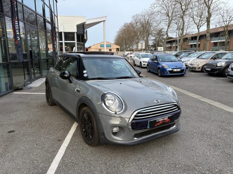 MINI MINI III COOPER 136CH PACK RED HOT CHILI BVA 2015
