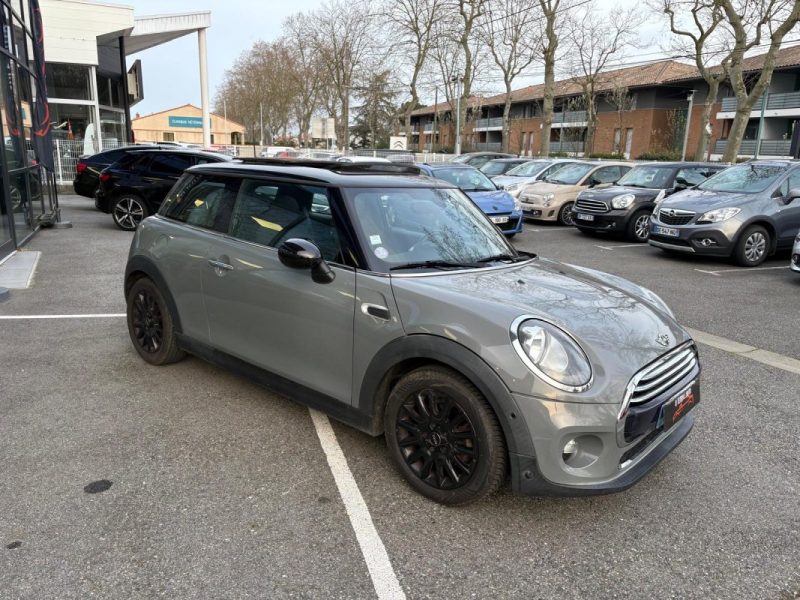 MINI MINI III COOPER 136CH PACK RED HOT CHILI BVA 2015