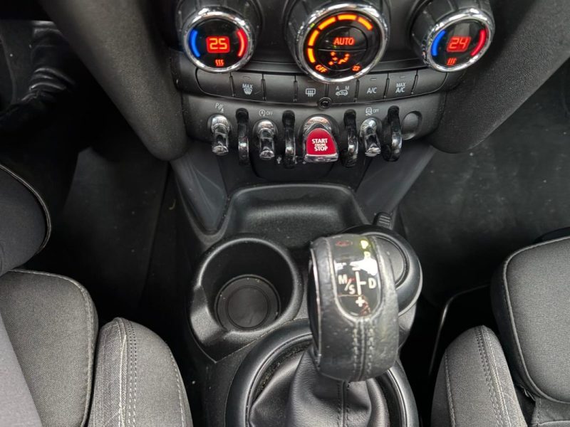 MINI MINI III COOPER 136CH PACK RED HOT CHILI BVA 2015