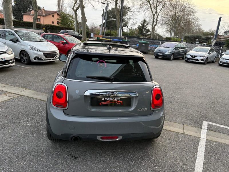 MINI MINI III COOPER 136CH PACK RED HOT CHILI BVA 2015