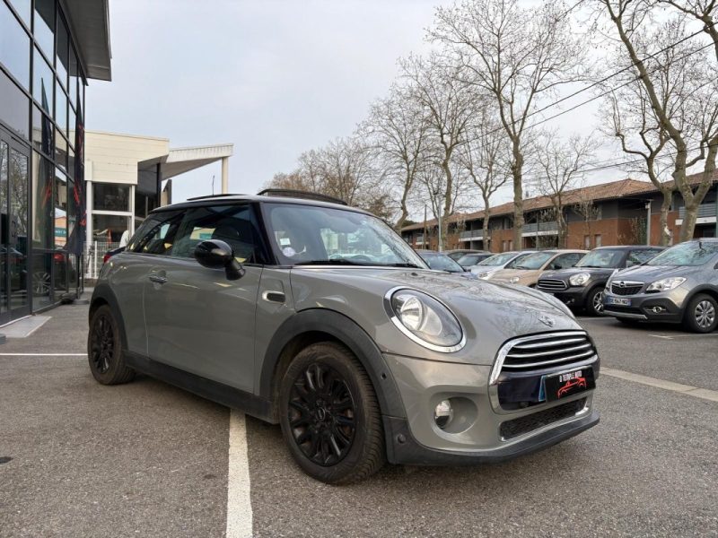 MINI MINI III COOPER 136CH PACK RED HOT CHILI BVA 2015