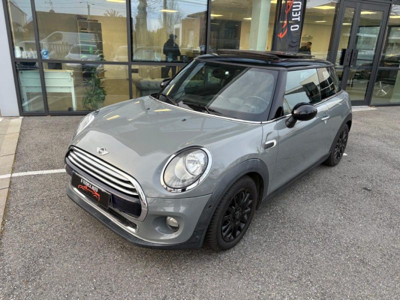 MINI MINI III COOPER 136CH PACK RED HOT CHILI BVA 2015