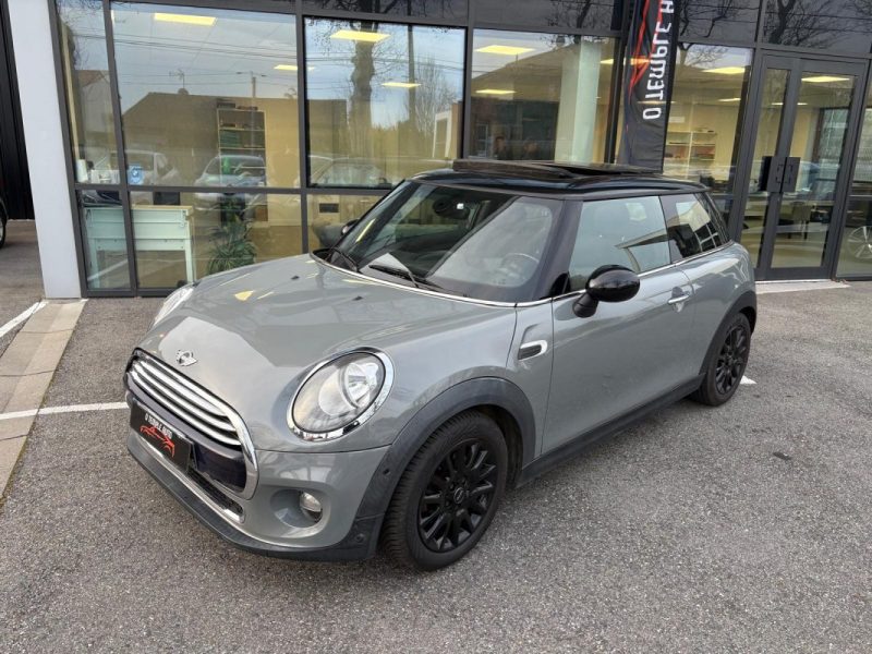 MINI MINI III COOPER 136CH PACK RED HOT CHILI BVA 2015