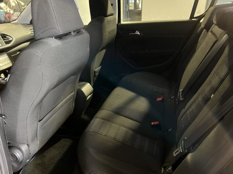 PEUGEOT 308 II 1.2  130CH ALLURE 5P - BVM 6 - GPS - SUIVI FACTURES - 113150 KM