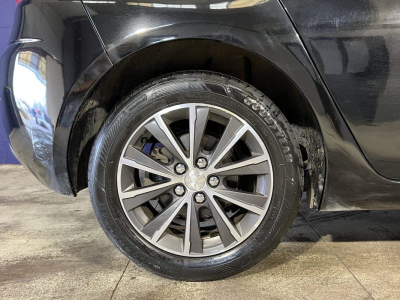 PEUGEOT 308 II 1.2  130CH ALLURE 5P - BVM 6 - GPS - SUIVI FACTURES - 113150 KM