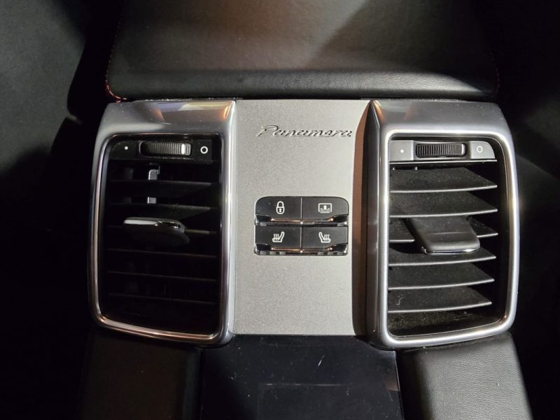 PORSCHE PANAMERA 4.8 V8 GTS - BVA PDK-ENTRETIEN PORSCHE COMPLET - PACK CHRONO - SIEGES 18 POSITIONS