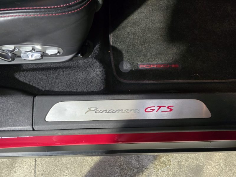 PORSCHE PANAMERA 4.8 V8 GTS - BVA PDK-ENTRETIEN PORSCHE COMPLET - PACK CHRONO - SIEGES 18 POSITIONS