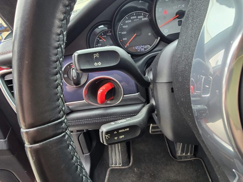 PORSCHE PANAMERA 4.8 V8 GTS - BVA PDK-ENTRETIEN PORSCHE COMPLET - PACK CHRONO - SIEGES 18 POSITIONS