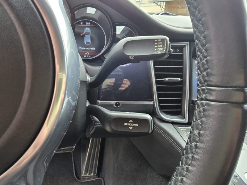 PORSCHE PANAMERA 4.8 V8 GTS - BVA PDK-ENTRETIEN PORSCHE COMPLET - PACK CHRONO - SIEGES 18 POSITIONS