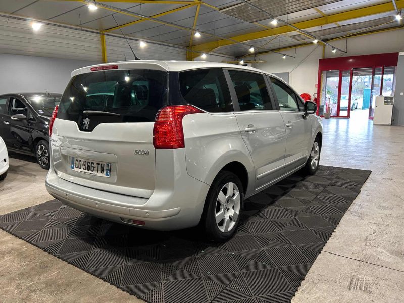 PEUGEOT 5008 1.6 HDI 110CH 
