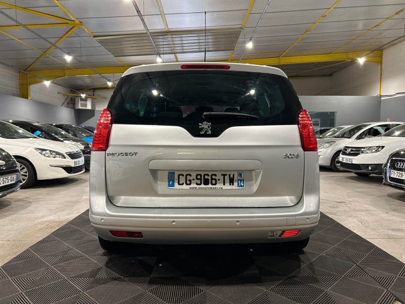 PEUGEOT 5008 1.6 HDI 110CH 