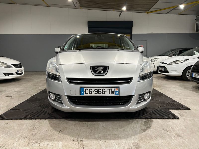 PEUGEOT 5008 1.6 HDI 110CH 