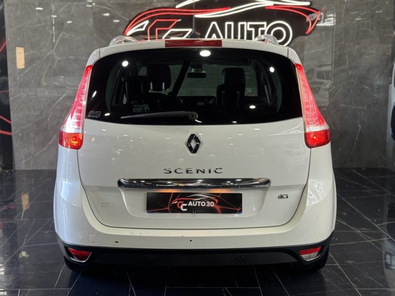RENAULT SCENICIII 1.5 DCI 110CH BOSE EDC 7 PLACES 2013