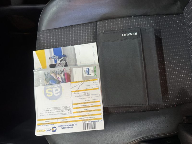 RENAULT SCENICIII 1.5 DCI 110CH BOSE EDC 7 PLACES 2013