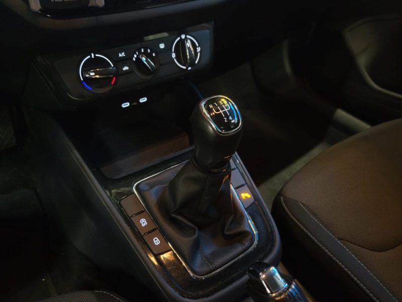 SKODA FABIA IV 1.0 TSi 95cv Turbo AMBITION CARPLAY / CAMERA DE RECUL
