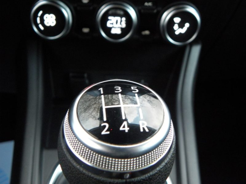 RENAULT  CAPTUR  1.0 TCE 100CV ZEN / 5CV 2020