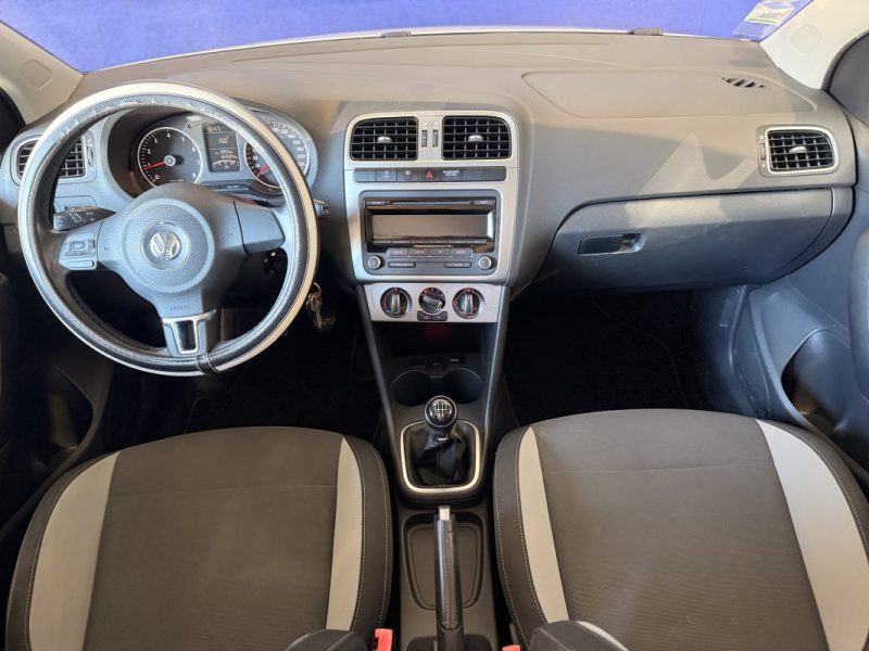 VOLKSWAGEN POLO - LIFE - 1.2i L - 60 ch - 2 EME MAIN - BVM - 2013 -
