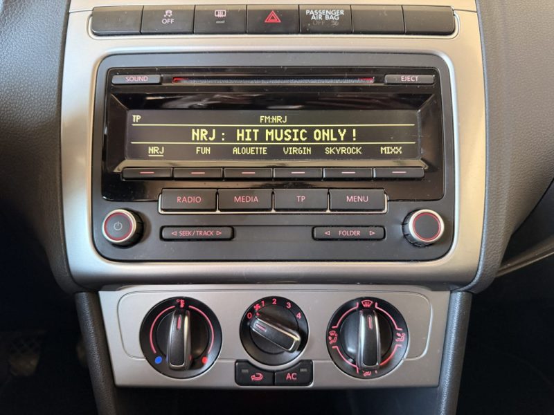 VOLKSWAGEN POLO - LIFE - 1.2i L - 60 ch - 2 EME MAIN - BVM - 2013 -