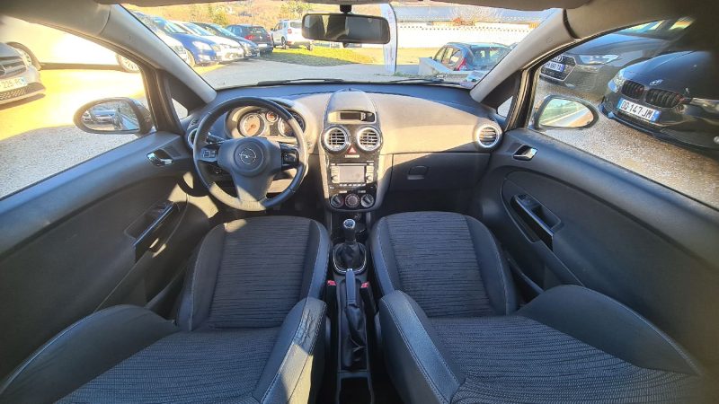 OPEL CORSA - 1.4 Twinport 100CH essence