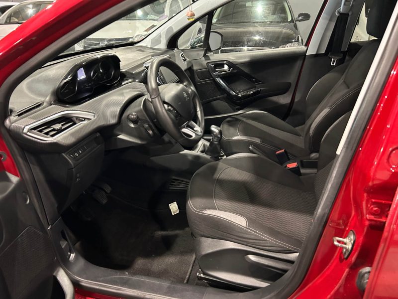 PEUGEOT 208  1.2VTI 82CH 