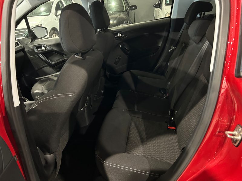 PEUGEOT 208  1.2VTI 82CH 