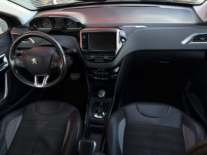 PEUGEOT 2008 1.2 PURETECH 110CH FÉLINE TITANE S&S EAT6 2016