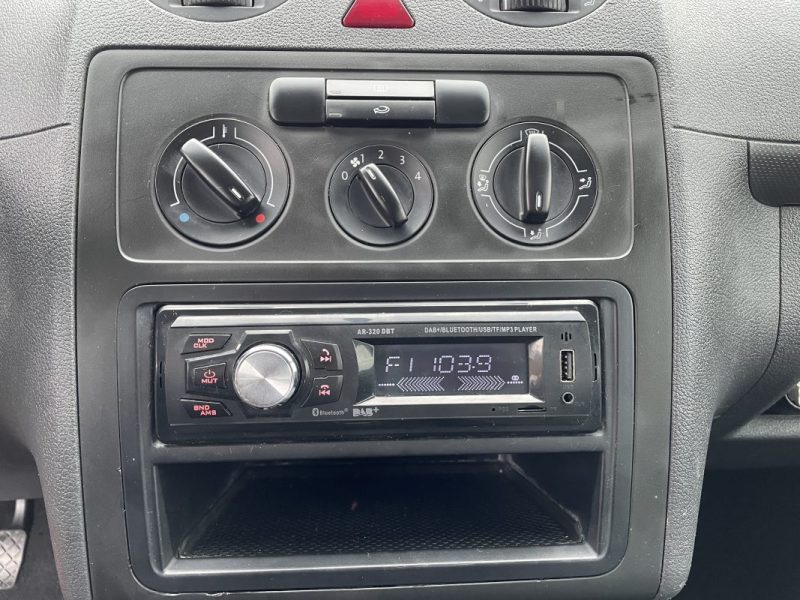 VOLKSWAGEN CADDY 1.6 TDI 75CV   LIFE  5 PLACES   GARANTIE 3/12 MOIS 2011