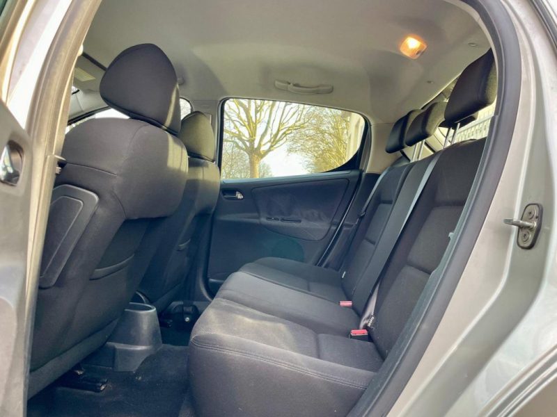 PEUGEOT 207 1.4 VTI 95 PREMIUM PACK 