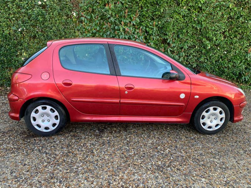 PEUGEOT 206 URBAN 1.4 HDI 70 2008