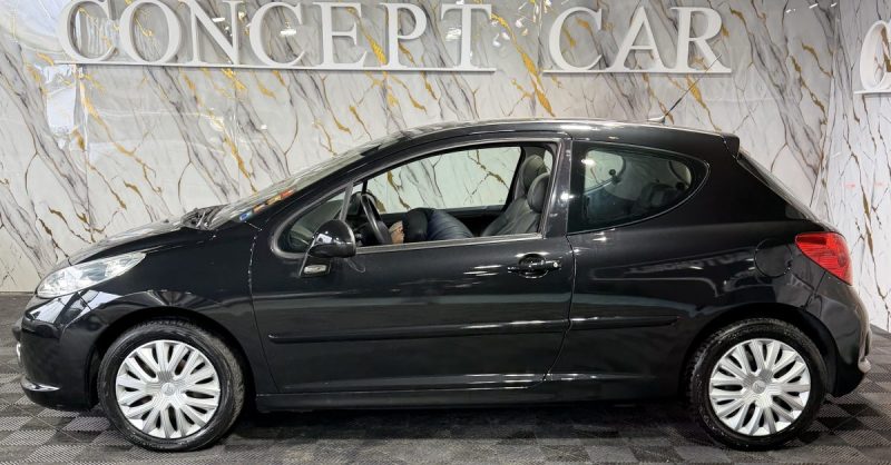 PEUGEOT 207 1.6 THP PLATINUM 2006 - 89 104Kms -Toit Panoramique - Parfait Etat - Suivit PEUGEOT