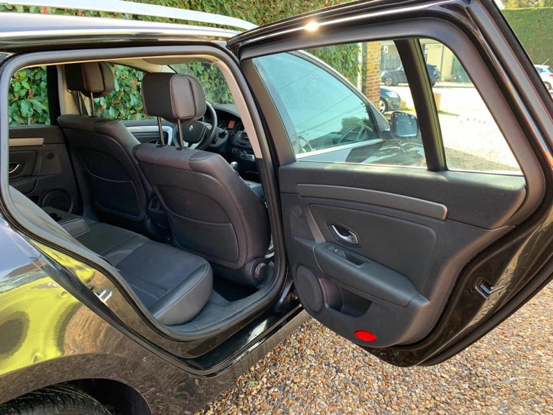 RENAULT LAGUNAIII 1.5 DCI 110 EXPRESSION 2011