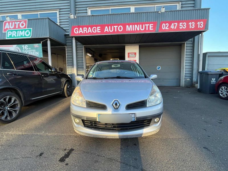 RENAULT CLIO 3 (III) 1.5 DCI 86cv IDEAL JEUNE PERMIS - ENTRETIEN OK - GARANTIE 6 MOIS 