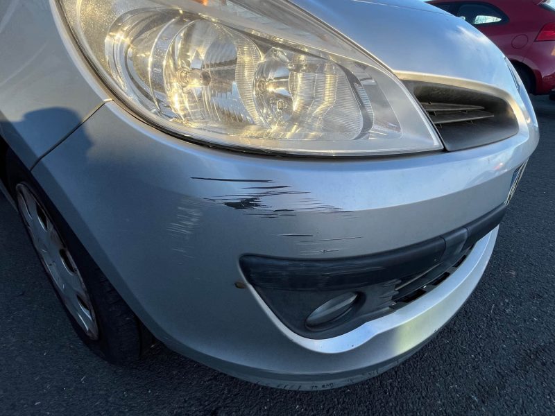 RENAULT CLIO 3 (III) 1.5 DCI 86cv IDEAL JEUNE PERMIS - ENTRETIEN OK - GARANTIE 6 MOIS 