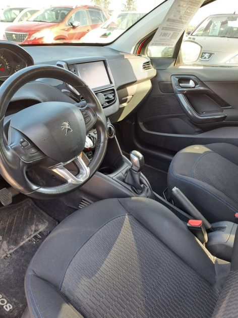 PEUGEOT 208 1.2 PURETECH 82CH ALLURE 5P 2017