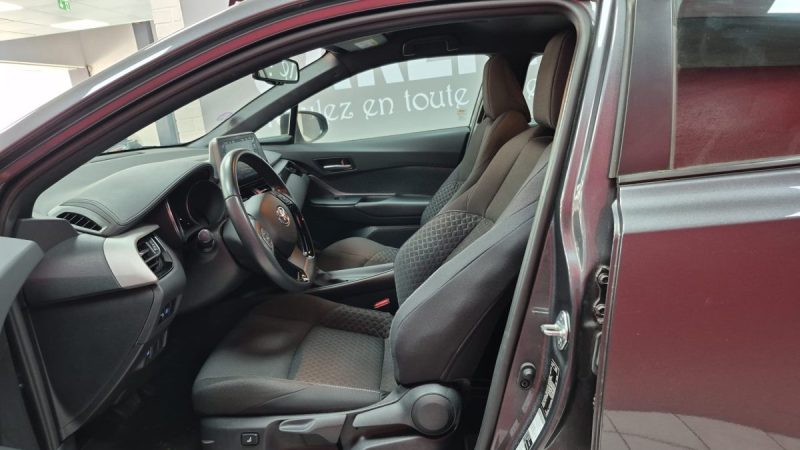 TOYOTA C-HR PHASE 2 HYBRIDE 122cv DYNAMIC BUSINESS/1 ERE MAIN/TVA RECUPERABLE