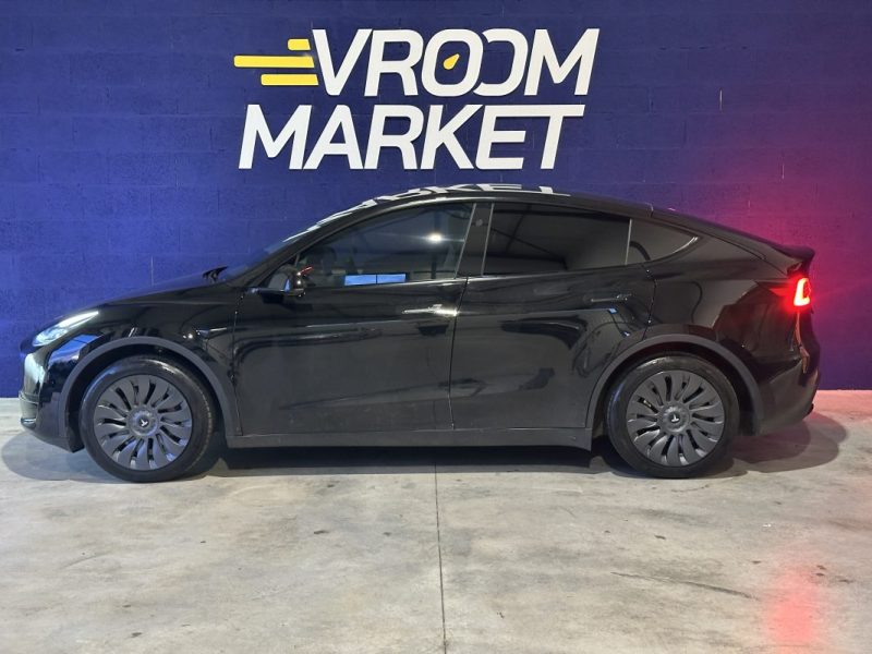 TESLA MODEL Y  LONG RANGE RWD 79 KW 600 KMS  2024