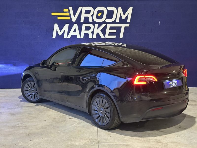 TESLA MODEL Y  LONG RANGE RWD 79 KW 600 KMS  2024