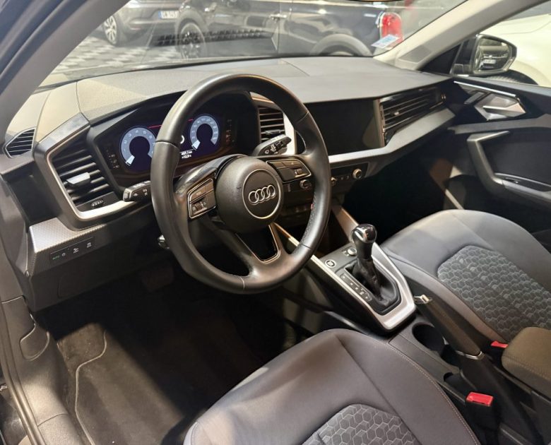 AUDI A1 SPORTBACK 25 TFSI  ADVANCED CAMERA / CARPLAY