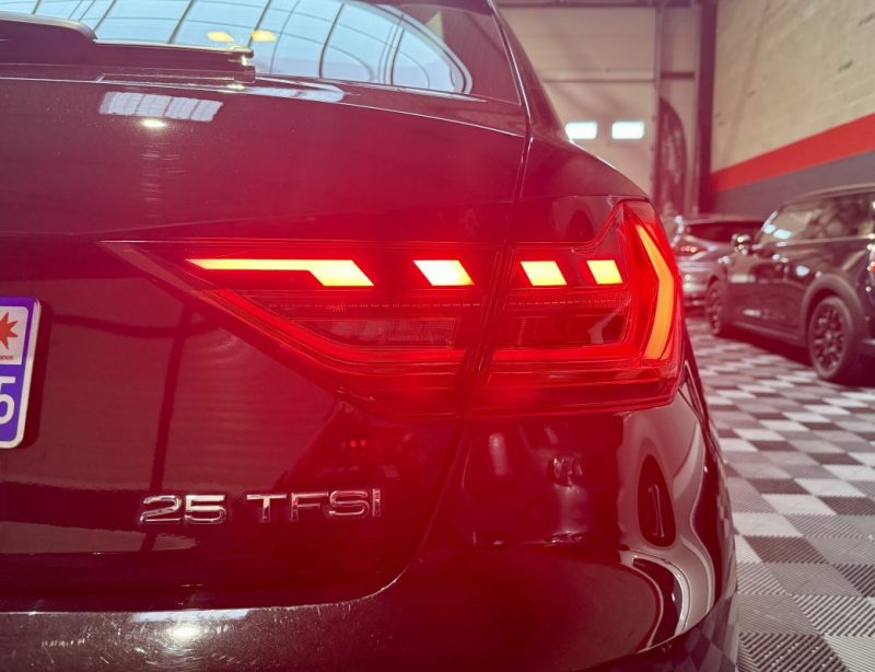 AUDI A1 SPORTBACK 25 TFSI  ADVANCED CAMERA / CARPLAY