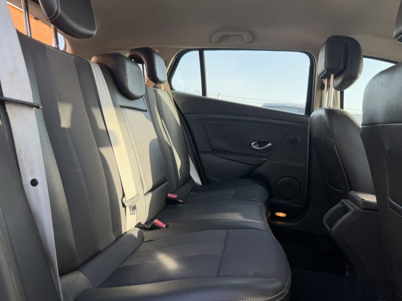 RENAULT MEGANE ESTATE 1.5 DCI 110 cv - GARANTIE 12 mois - Bose edition